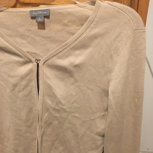 ANN TAYLOR CARDIGAN & BLOUSE SWEATER - Picture 3 of 8